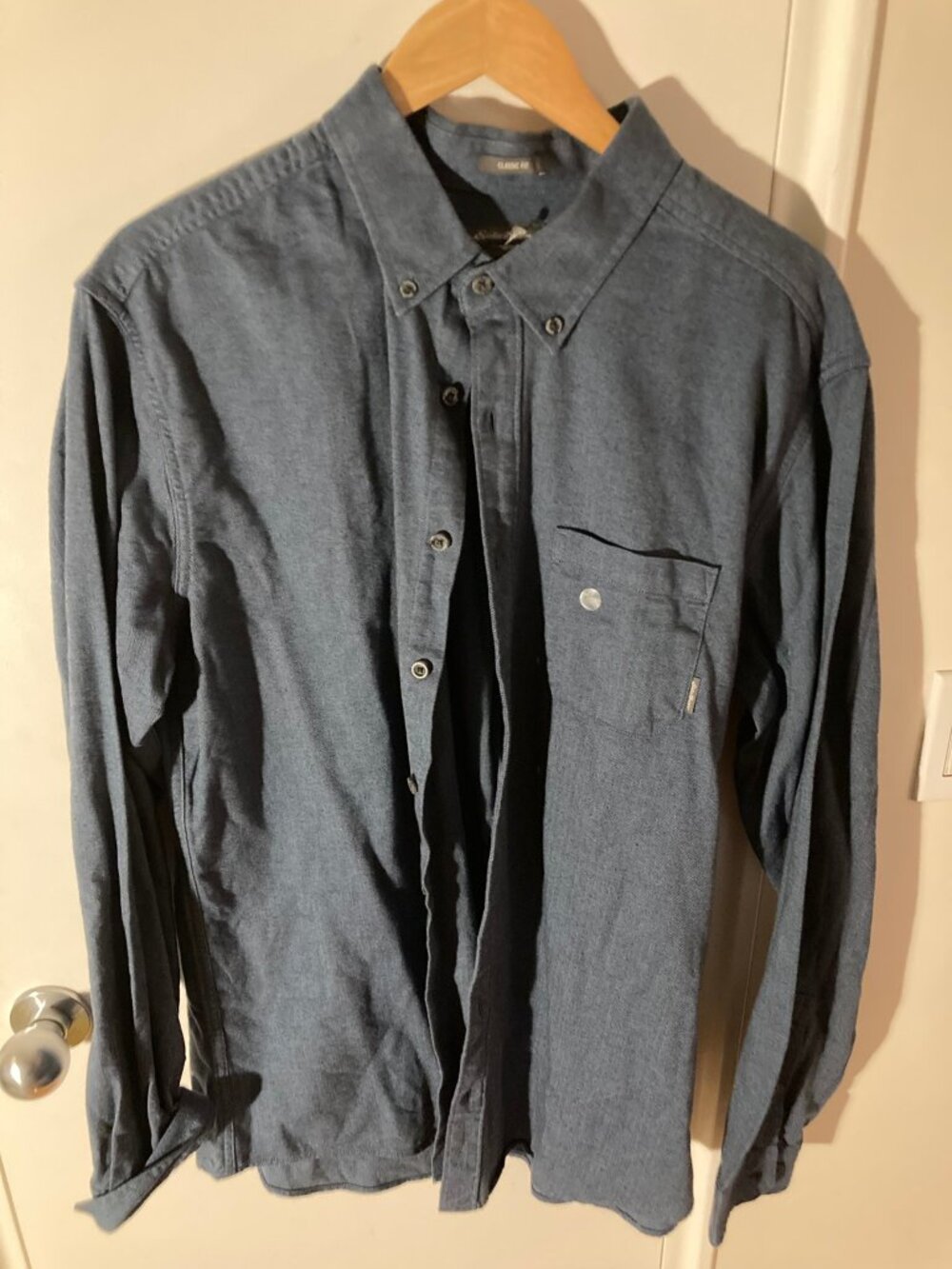 Eddie Bauer TXL Blue Herringbone Button-Up EUC